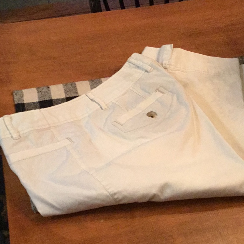 Eddie Bauer Blakely fit size 16 capris good condition